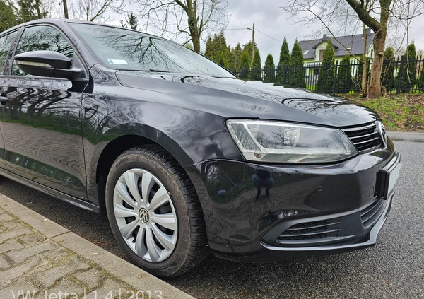 Volkswagen Jetta cena 27000 przebieg: 180000, rok produkcji 2013 z Warszawa małe 67